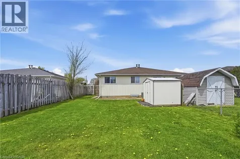 87 Marc Boulevard Welland ON L3B 5V2