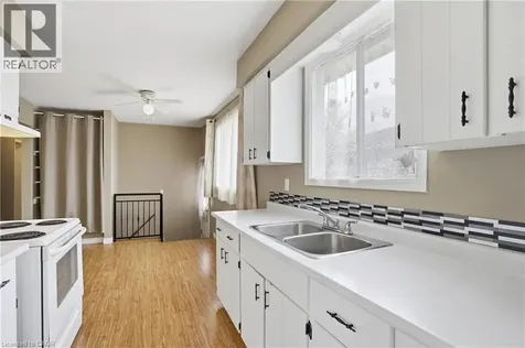 87 Marc Boulevard Welland ON L3B 5V2