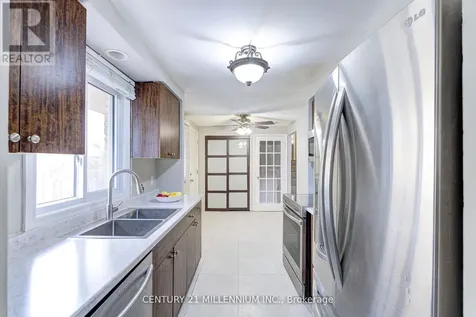 15 Northview Heights Drive Cambridge ON N1R 6Z9
