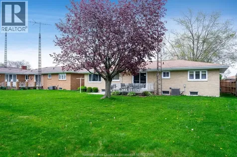 51 Lutsch Leamington ON N8H 2N5