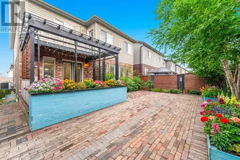 565 Sundew Drive Waterloo ON N2V 0B9