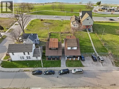819-829 Riverside Avenue Windsor ON N9A 2T4