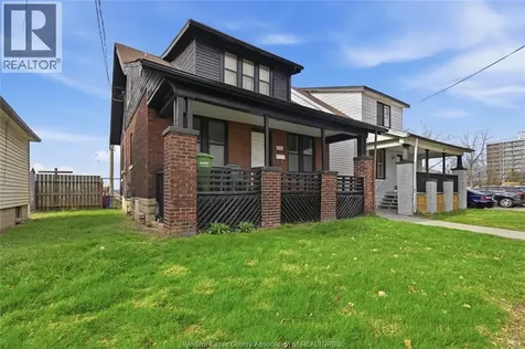 819-829 Riverside Avenue Windsor ON N9A 2T4