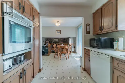 2 Cranberry Road Tillsonburg ON N4G 4Y9