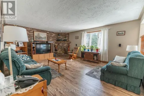 2 Cranberry Road Tillsonburg ON N4G 4Y9