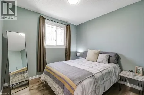 135 Chalmers Street South Cambridge ON N1R 6M2