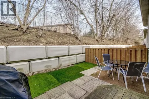 135 Chalmers Street South Cambridge ON N1R 6M2