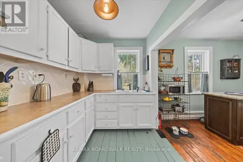 105 Purdons Bay Road Lanark Highlands ON K0G 1M0