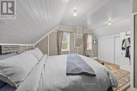 105 Purdons Bay Road Lanark Highlands ON K0G 1M0