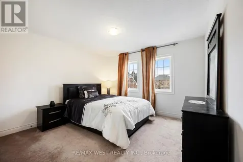 10 Stonegate Avenue Mono ON L9W 5K6