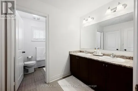 10 Stonegate Avenue Mono ON L9W 5K6