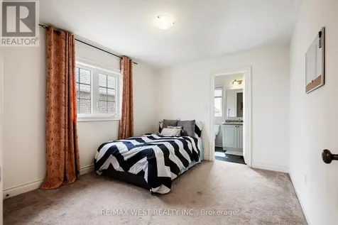 10 Stonegate Avenue Mono ON L9W 5K6