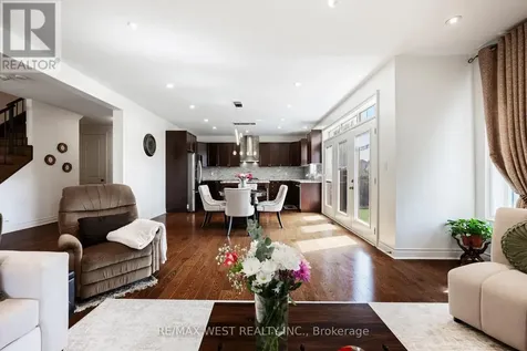 10 Stonegate Avenue Mono ON L9W 5K6