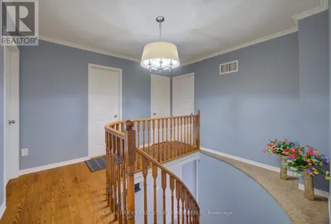 35 Attwood Drive Cambridge ON N1T 1L4