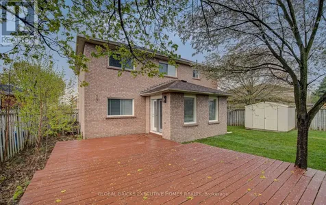 35 Attwood Drive Cambridge ON N1T 1L4