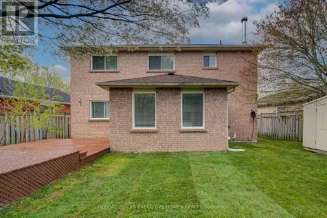 35 Attwood Drive Cambridge ON N1T 1L4