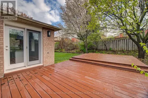 35 Attwood Drive Cambridge ON N1T 1L4