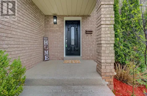 35 Attwood Drive Cambridge ON N1T 1L4