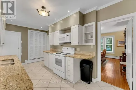 163 Pine Street Gananoque ON K7G 1C6
