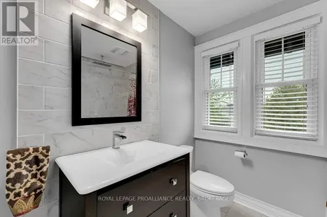 163 Pine Street Gananoque ON K7G 1C6
