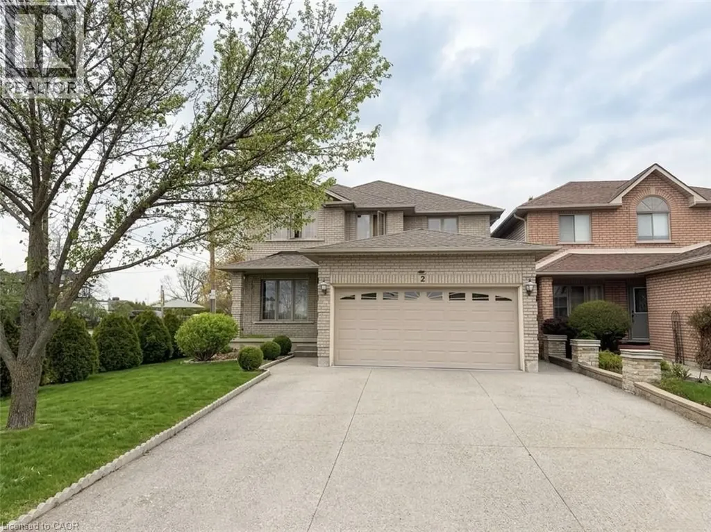 2 Pineridge Drive Hamilton ON L9A 5K2