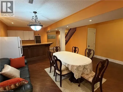 2 Pineridge Drive Hamilton ON L9A 5K2