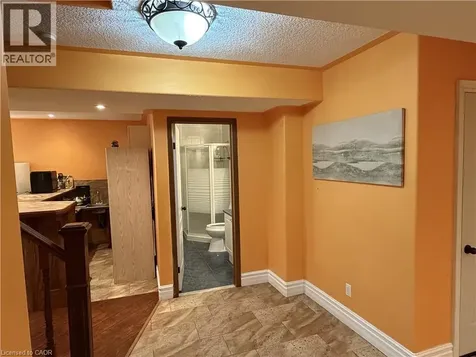 2 Pineridge Drive Hamilton ON L9A 5K2