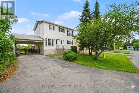 22 Poole Creek Crescent Ottawa ON K2S 1T6