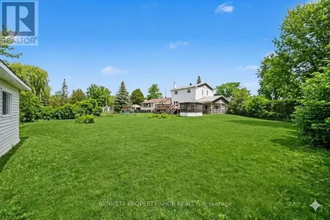 22 Poole Creek Crescent Ottawa ON K2S 1T6