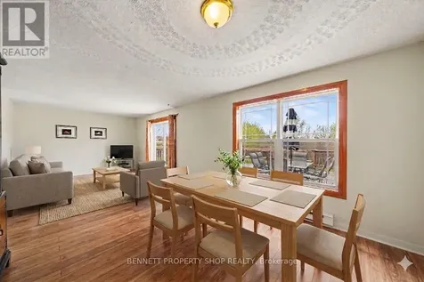 22 Poole Creek Crescent Ottawa ON K2S 1T6