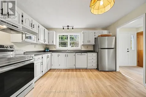 22 Poole Creek Crescent Ottawa ON K2S 1T6