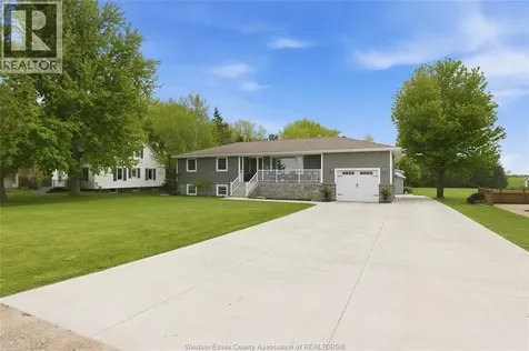 215 County Rd 34 West Cottam ON N8M 2X5