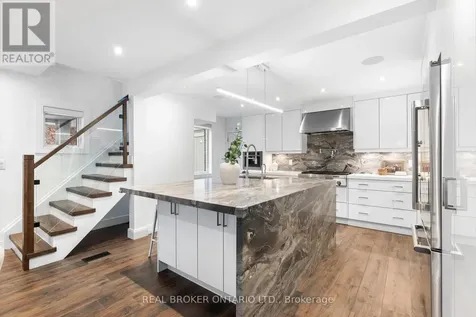 17 Old Oak Road Toronto (kingsway South) ON M9A 2V9