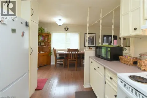 16 Mimosa Crescent Innisfil ON L9S 1R1