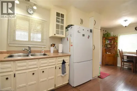 16 Mimosa Crescent Innisfil ON L9S 1R1