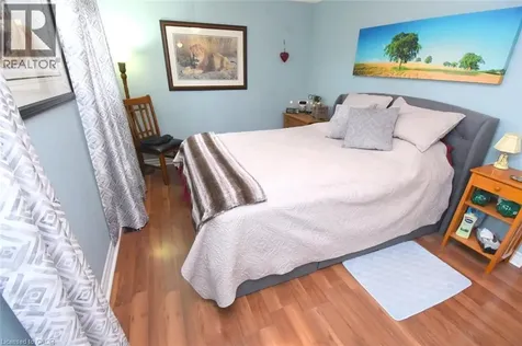 16 Mimosa Crescent Innisfil ON L9S 1R1