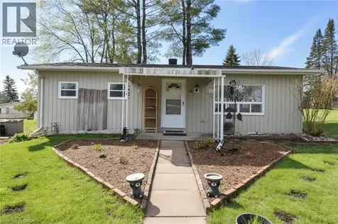 16 Mimosa Crescent Innisfil ON L9S 1R1