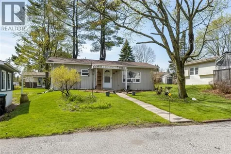 16 Mimosa Crescent Innisfil ON L9S 1R1