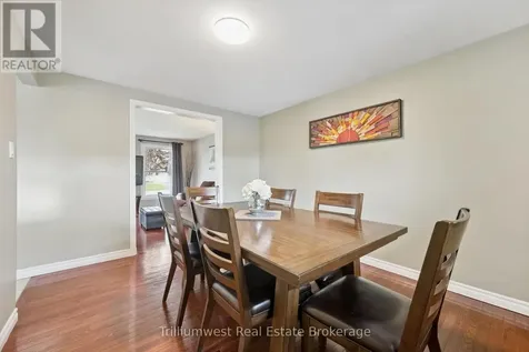 625 Pine Island Crescent Waterloo ON N2V 1T3