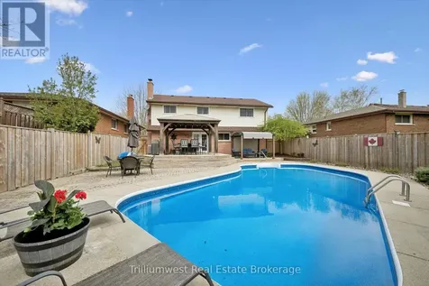 625 Pine Island Crescent Waterloo ON N2V 1T3
