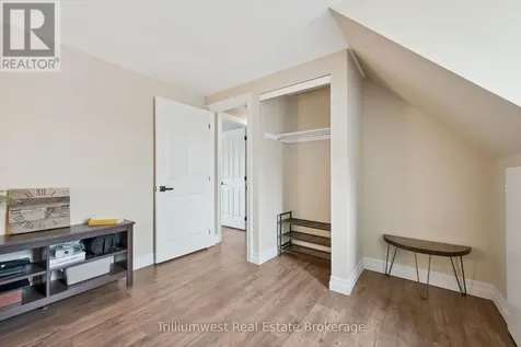 625 Pine Island Crescent Waterloo ON N2V 1T3