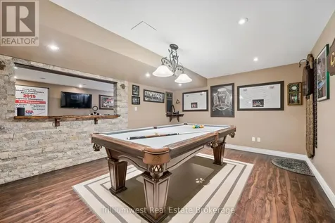 625 Pine Island Crescent Waterloo ON N2V 1T3