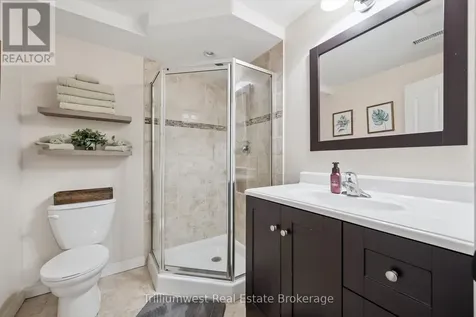 625 Pine Island Crescent Waterloo ON N2V 1T3
