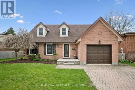 625 Pine Island Crescent Waterloo ON N2V 1T3