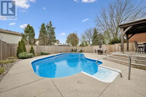 625 Pine Island Crescent Waterloo ON N2V 1T3