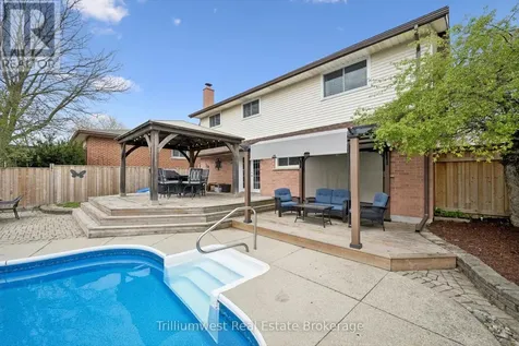 625 Pine Island Crescent Waterloo ON N2V 1T3
