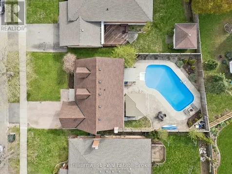 625 Pine Island Crescent Waterloo ON N2V 1T3