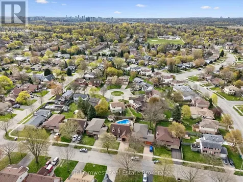 625 Pine Island Crescent Waterloo ON N2V 1T3