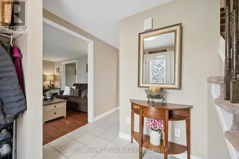 625 Pine Island Crescent Waterloo ON N2V 1T3