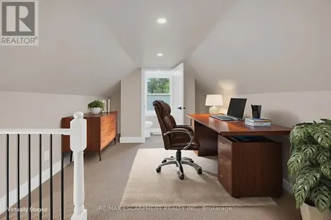 126 Auburn Avenue Hamilton (bartonville) ON L8K 3B2